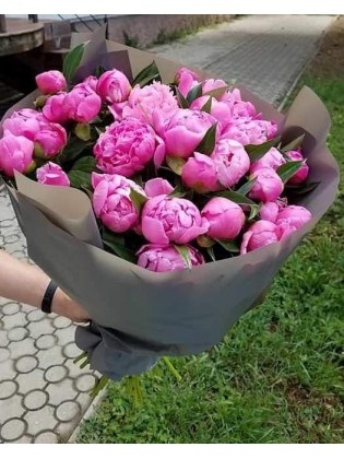 Букет из розовых пионов (35шт)